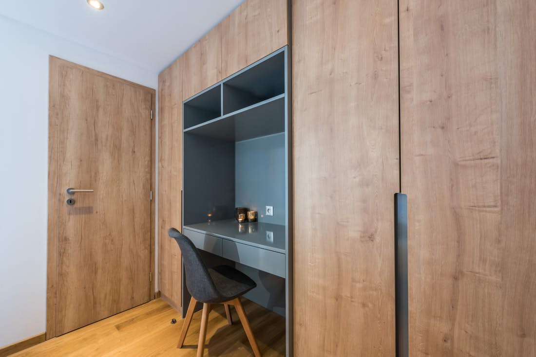 Luxury double ensuite bedroom desk family apartment Agba Morzine