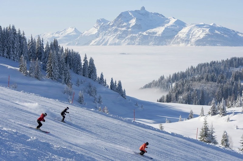 Everything You Need to Know About Skiing in Les Gets | Emerald Stay