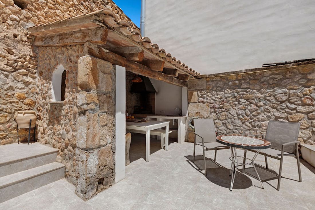 Accommodation - Pollença - Ca Na Rieres - BBQ and outdoor dining area - 3/4
