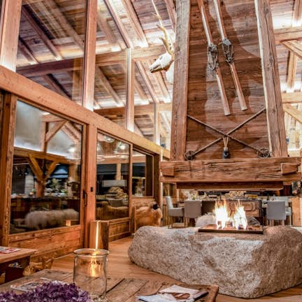 Chalet for 10 guests in Chamonix | Emerald Stay