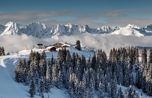 Megeve: refined resort to rent premium Emerald Stay chalets