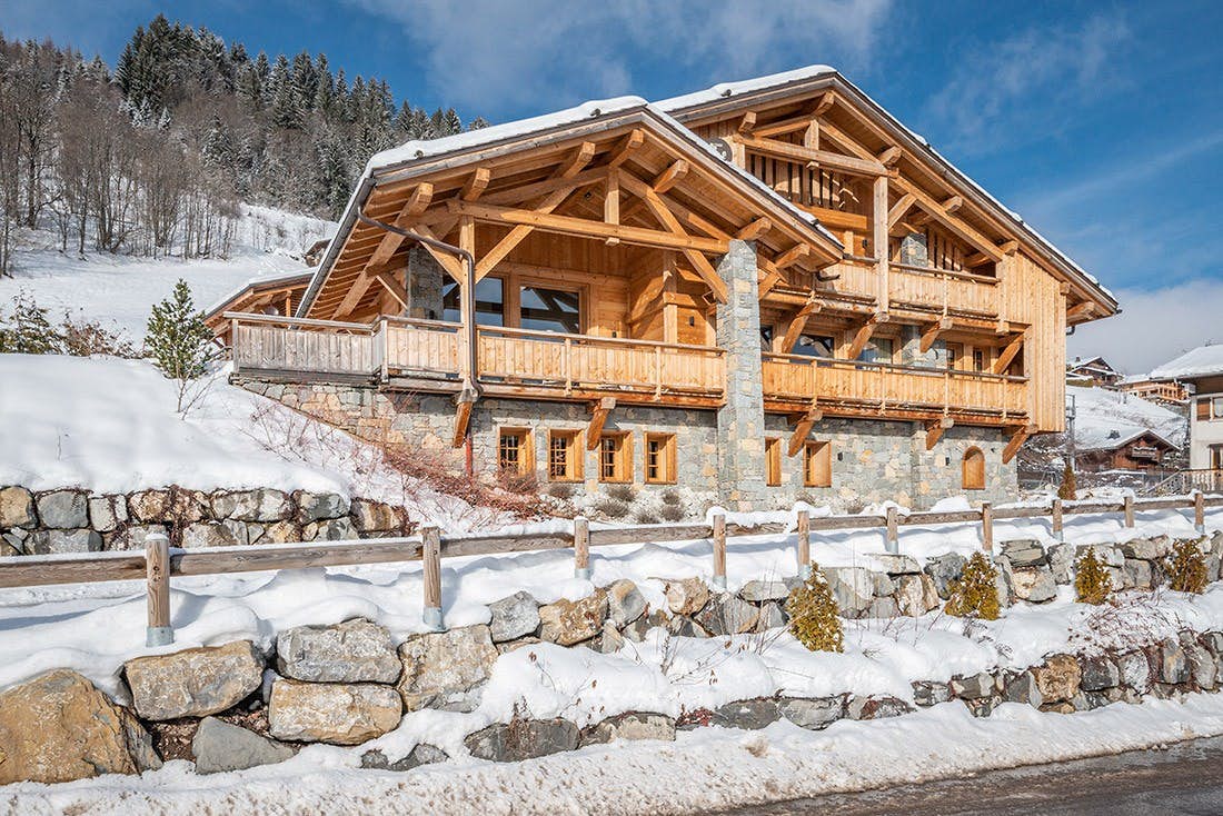 Outside view mountain chalet snow winter ski chalet Abachi in Les Gets
