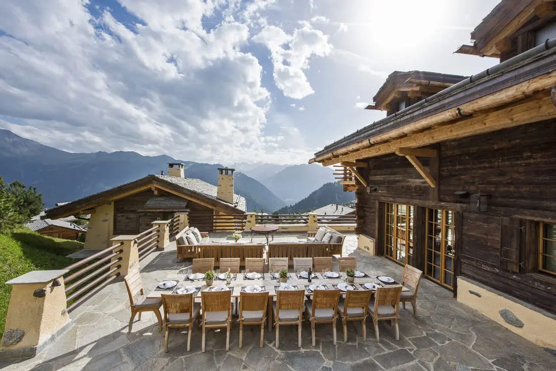 Verbier location - Chalet Chouqui - Terrace with views in Chalet Chouqui Verbier 