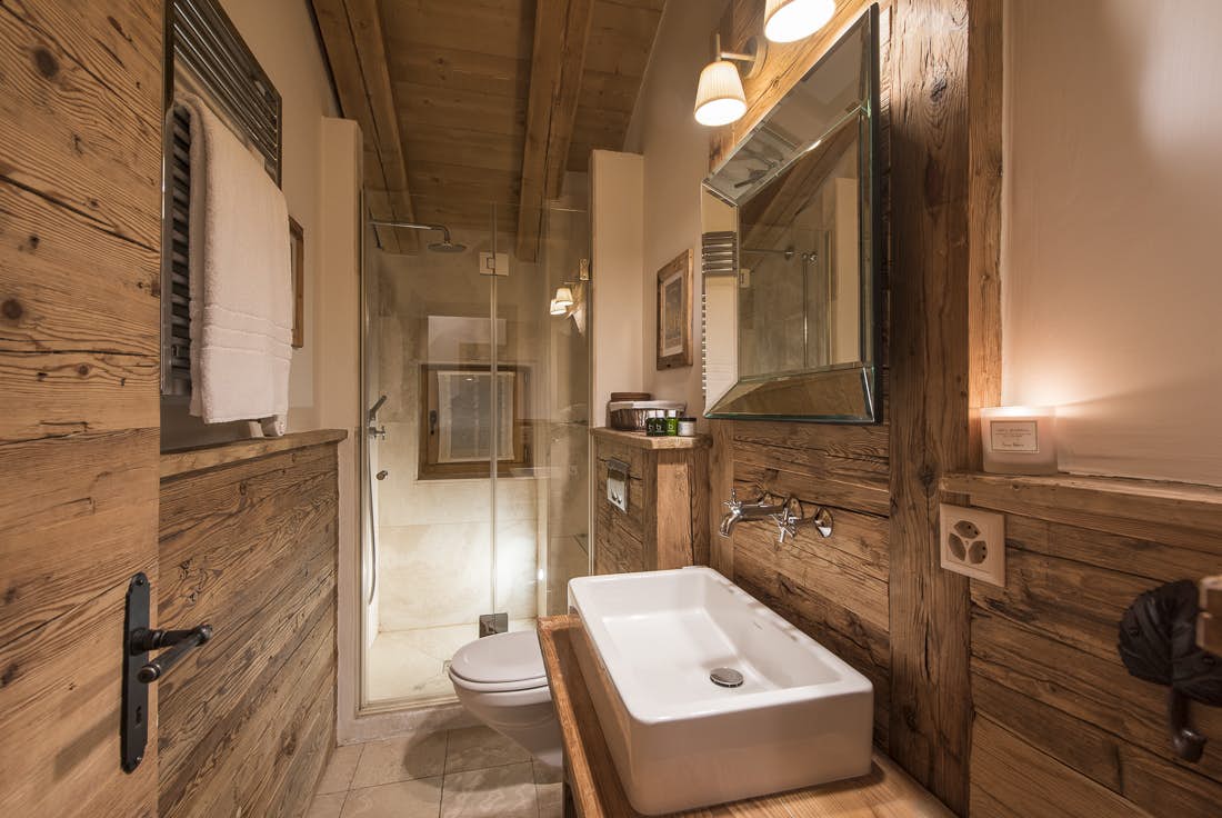 Verbier accommodation - Penthouse Treize Etoiles  - Bathroom in Penthouse Treize Etoiles 