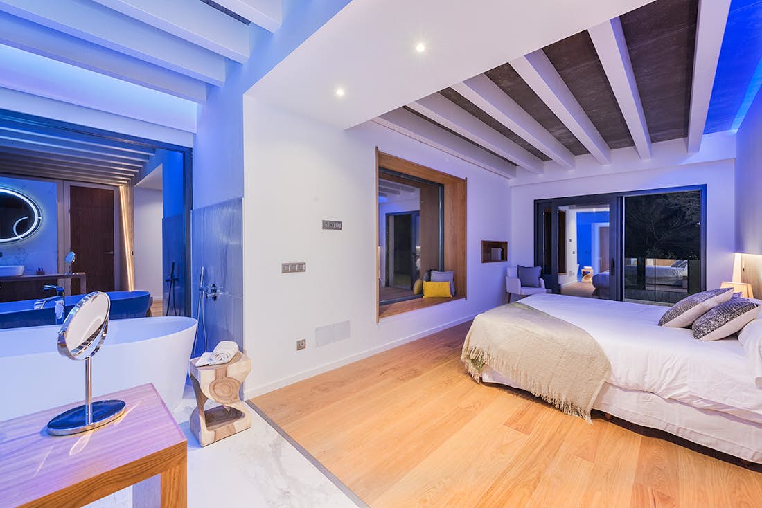 Luxury double ensuite bedroom sea view Private pool villa Sky Mallorca