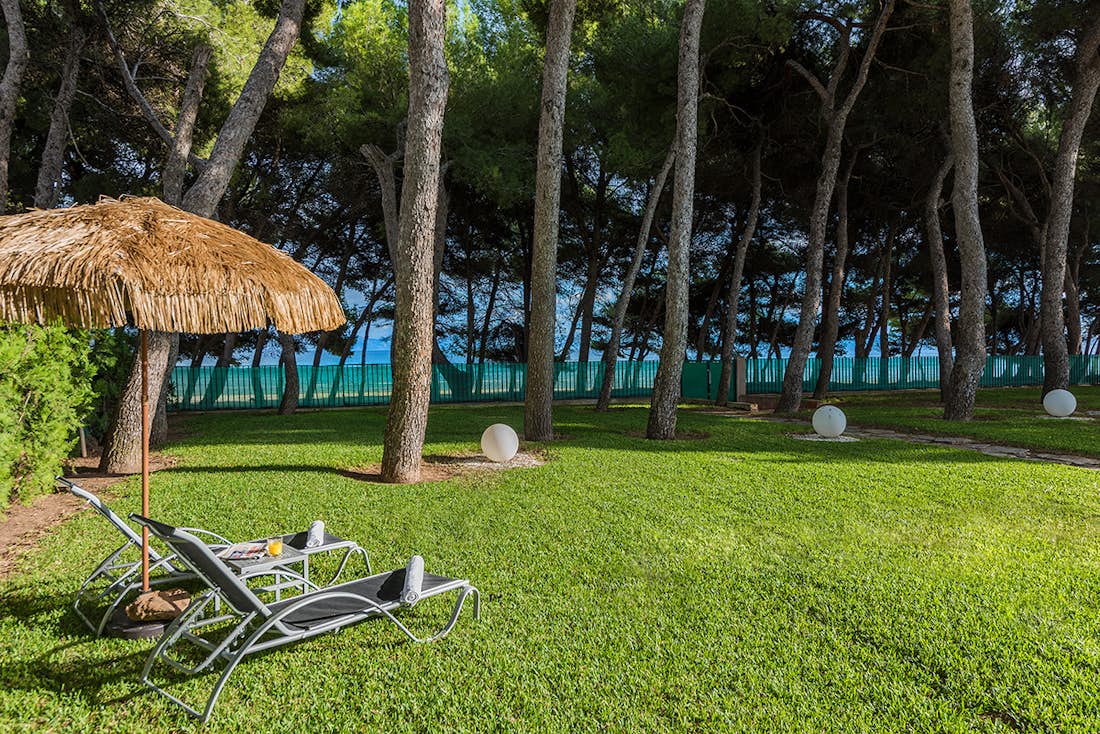 Large garden private beach access Villa Mediterrania Mallorca
