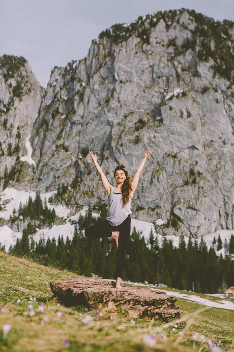 Yoga practice with Emily Ruth in Morzine | Emerald Stay