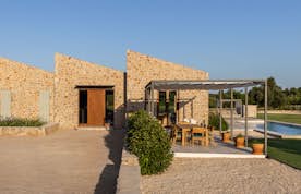Mallorca alojamiento - Camp de L' Oca - Gran terraza  Villa Pollensa Golf  de lujo vistas al mar Mallorca