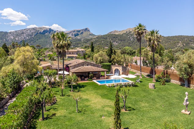 Villa Alyvos en alquiler en Pollensa Mallorca
