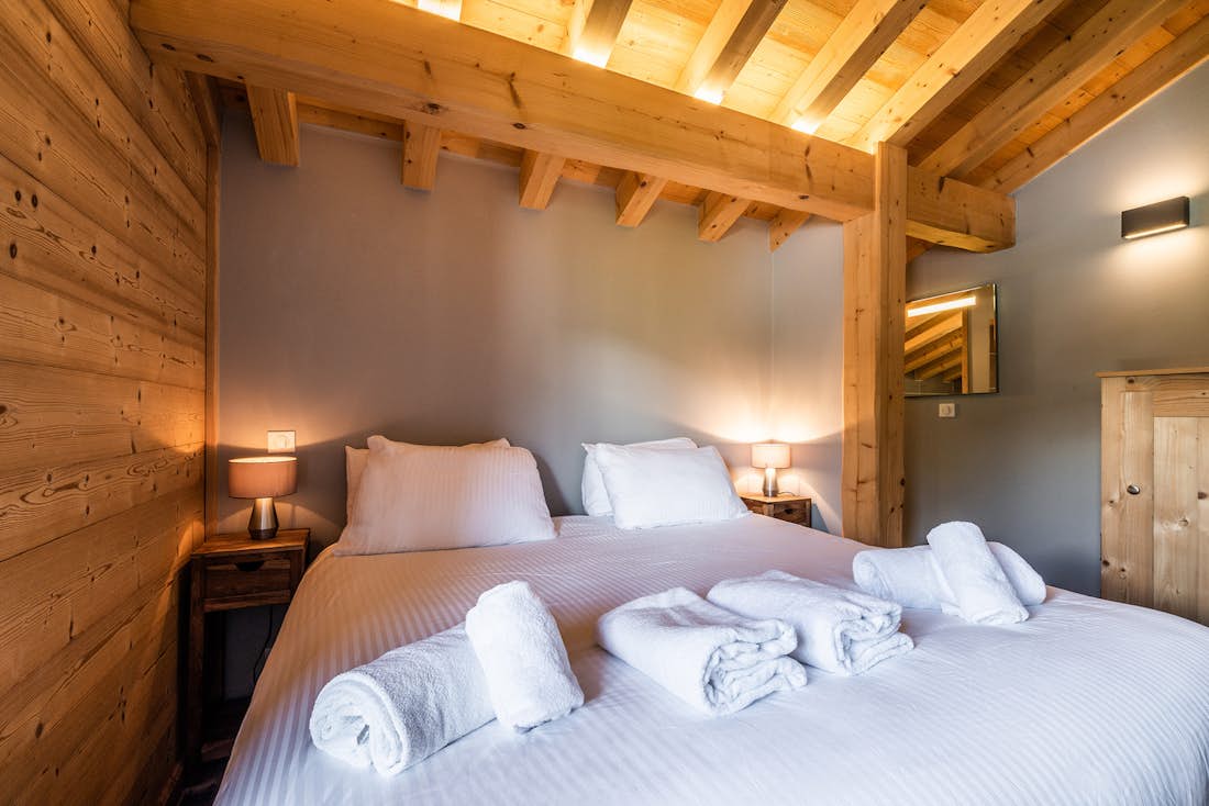 Morzine accommodation - Chalet Balata - Design double ensuite bedroom at hot tub chalet Balata Morzine