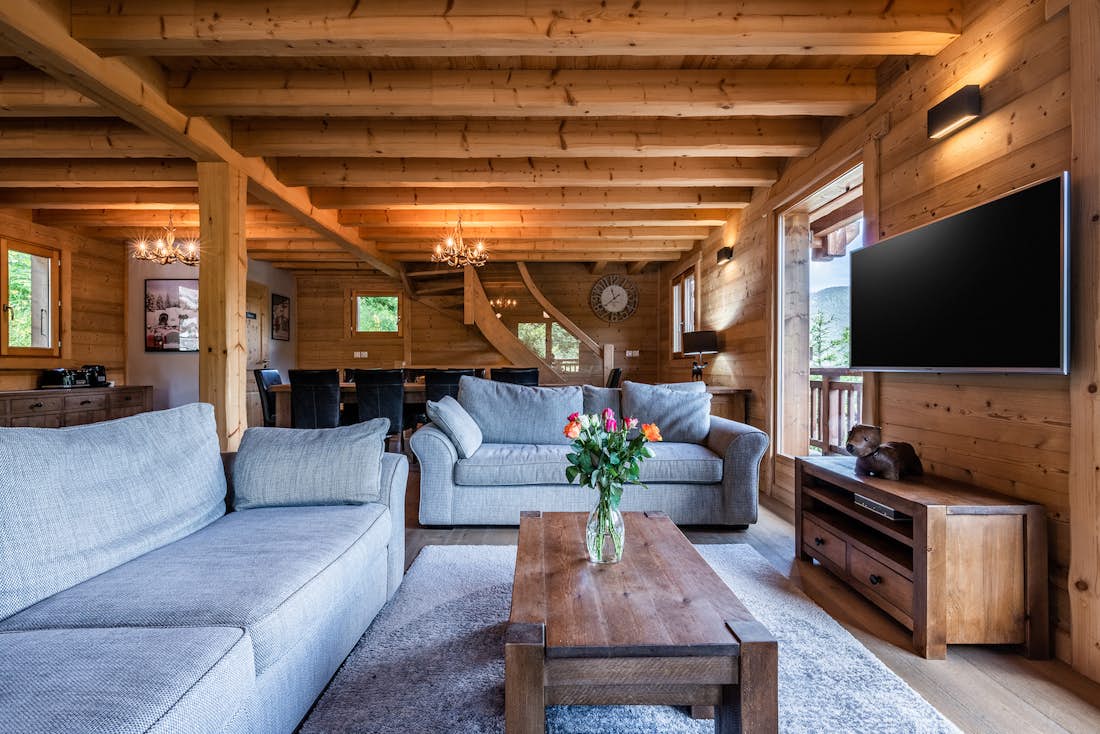 Cosy living room TV luxury eco-friendly chalet Balata Morzine