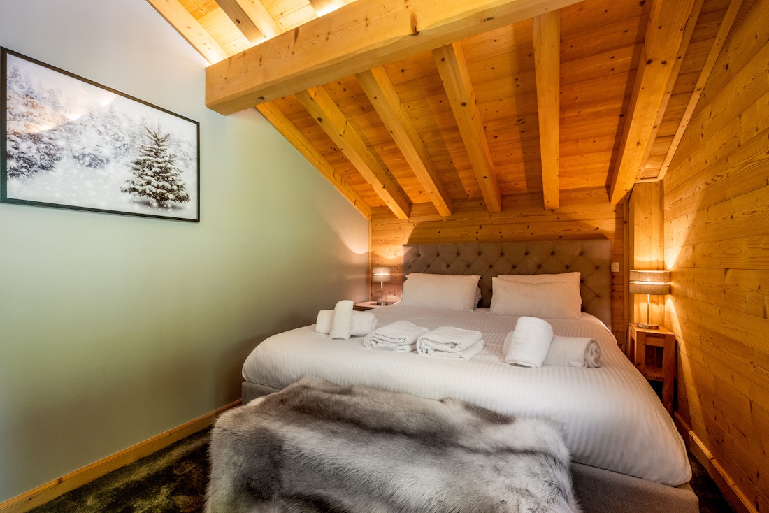Luxury double ensuite bedroom eco-friendly chalet Balata Morzine