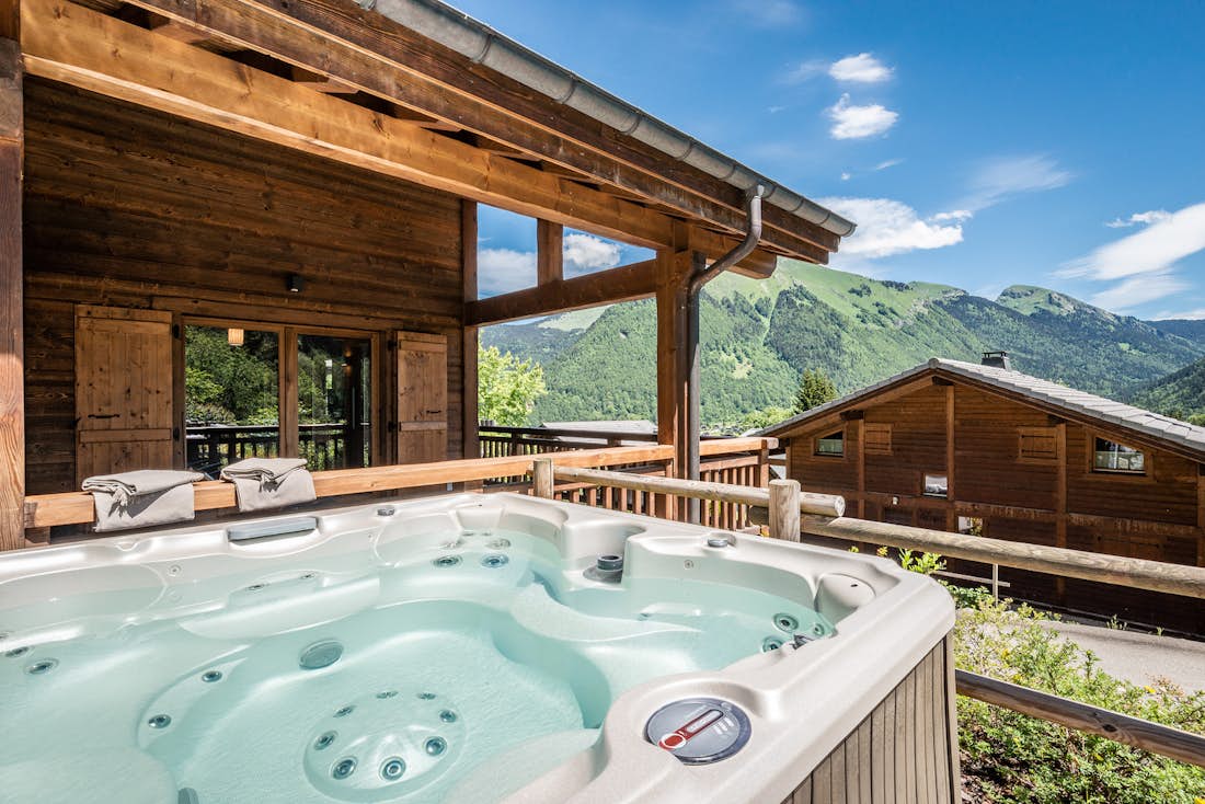 Morzine accommodation - Chalet Balata - Outdoor hot tub with mountain views on the terrace hot tub chalet Balata Morzine