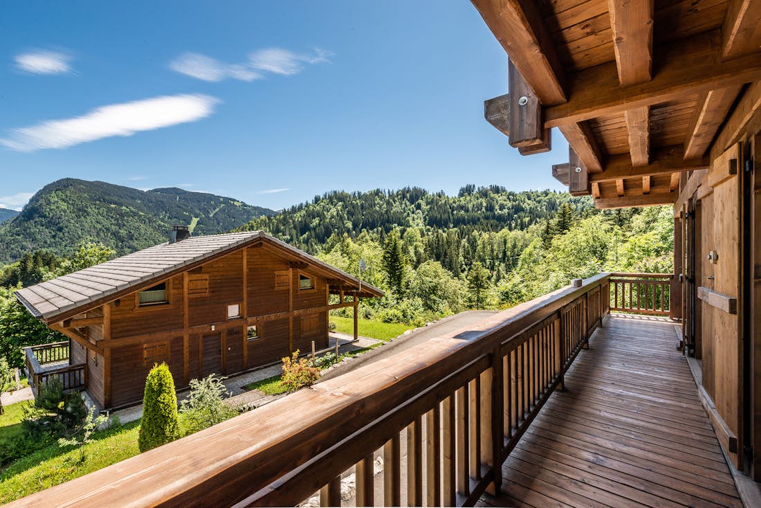 Morzine accommodation - Chalet Balata - Large terrace with view over the French Alps in luxury hot tub chalet Balata Morzine