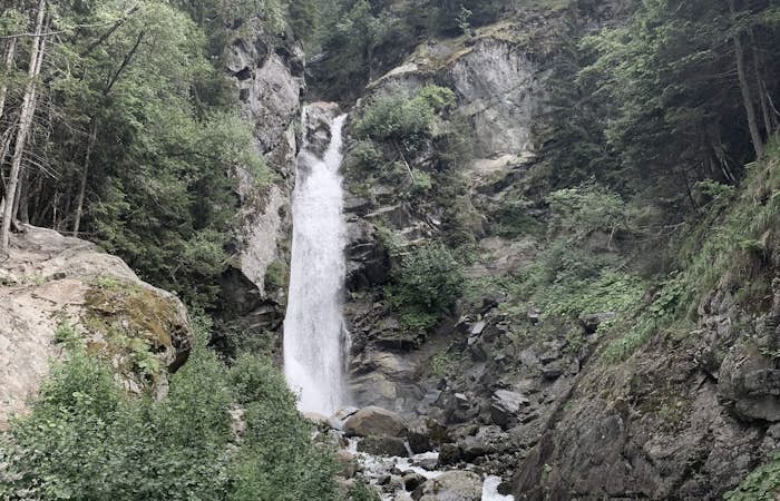 Discover the Dard waterfall in Chamonix 