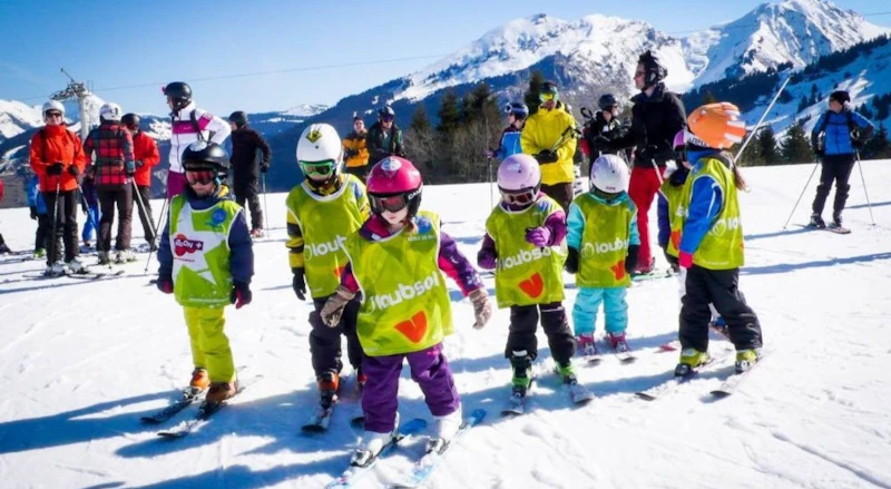 Everything You Need to Know About Skiing in Les Gets | Emerald Stay Everything You Need to Know About Skiing in Les Gets | Emerald Stay