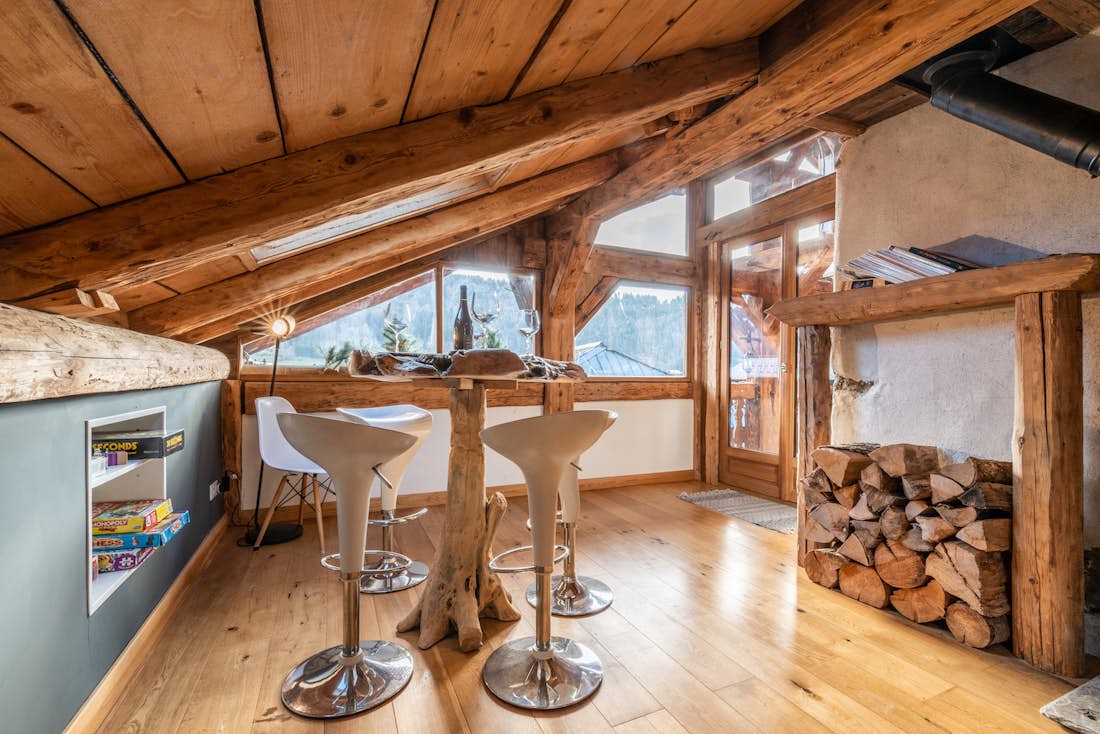 Alpine reading area luxury eco-friendly chalet La Ferme de Margot Morzine