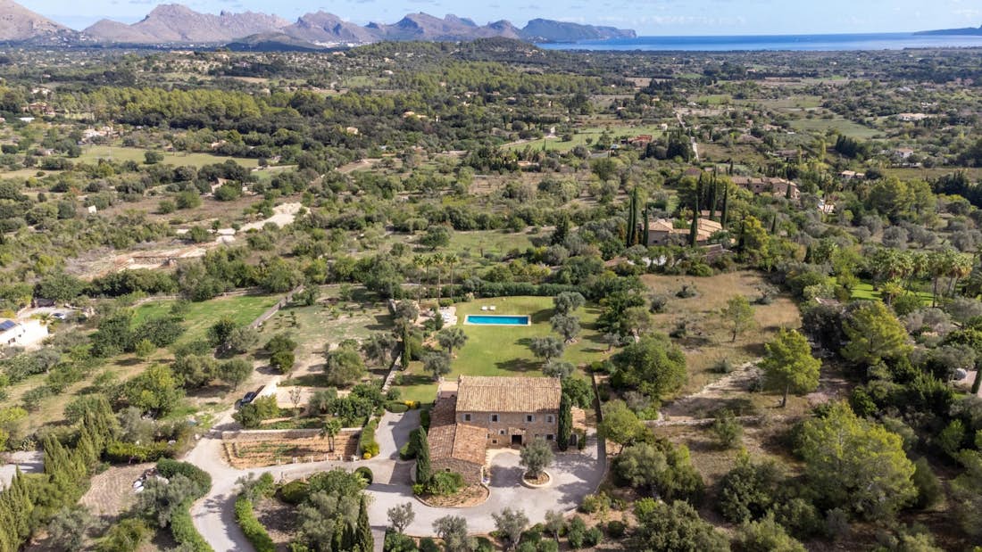 Mallorca alojamiento - Pollensa Golf  - El exterior del edificio Villa Pollensa Golf  de lujo con vistas mediterraneas à Mallorca