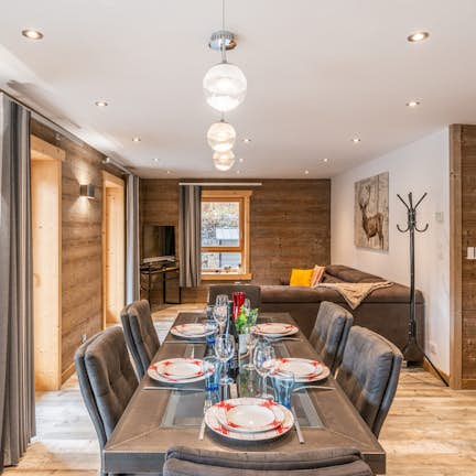 Chalet for 6 people in Morzine | Emerald Stay