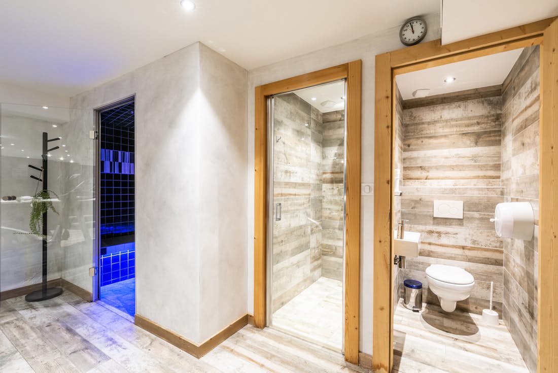 Morzine accommodation - Apartment Etoile - Spa area with hammam and sauna in family apartment Etoile in Morzine