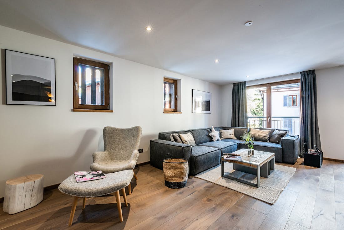 Design living room luxury hotel services Chalet Douka Chamonix