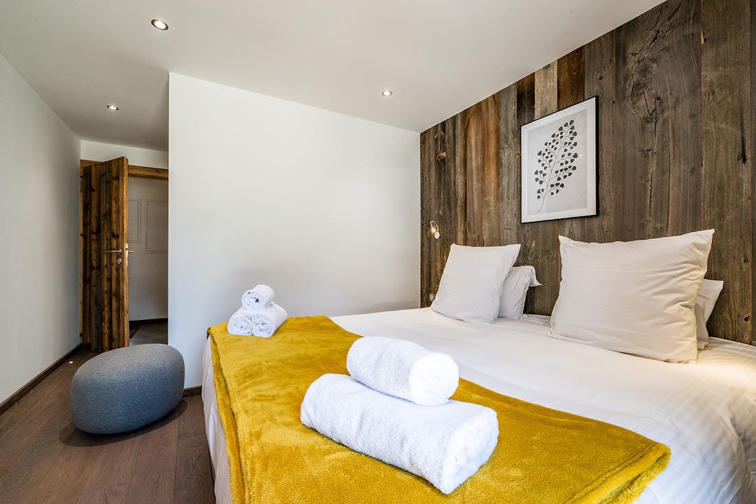Chamonix location - Appartement Eyong - Chambre double moderne avec salle de bain dans appartement Eyong à Chamonix