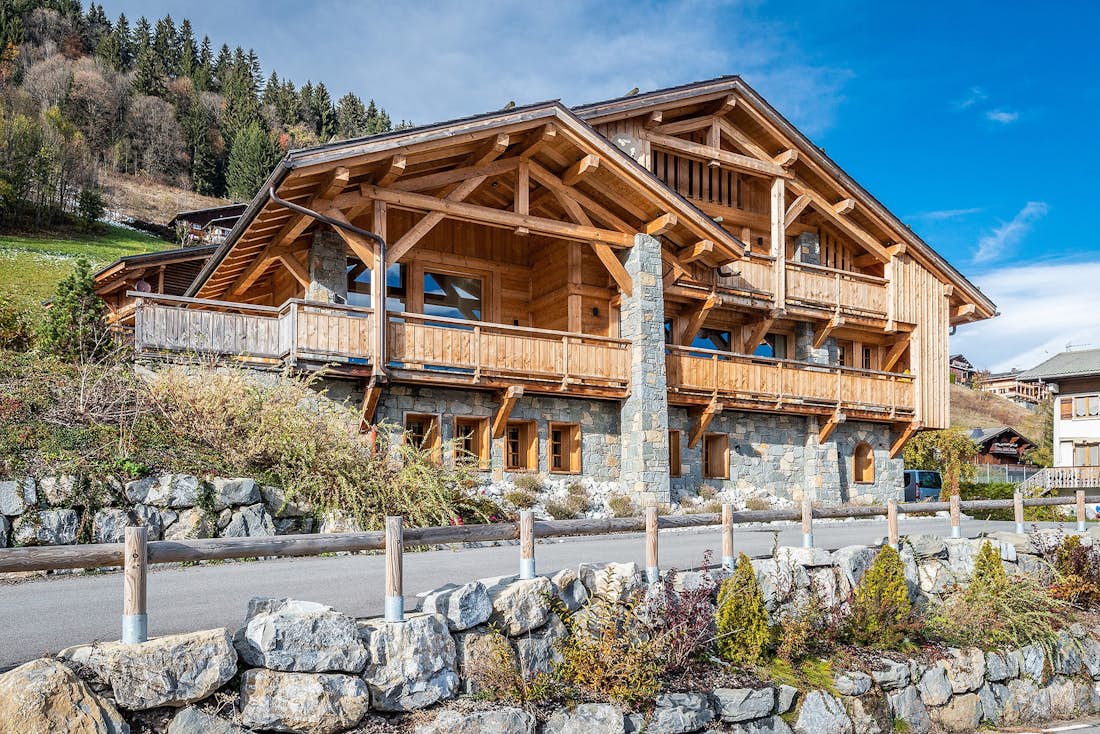 Outside view mountain chalet summer time ski chalet Abachi Les Gets