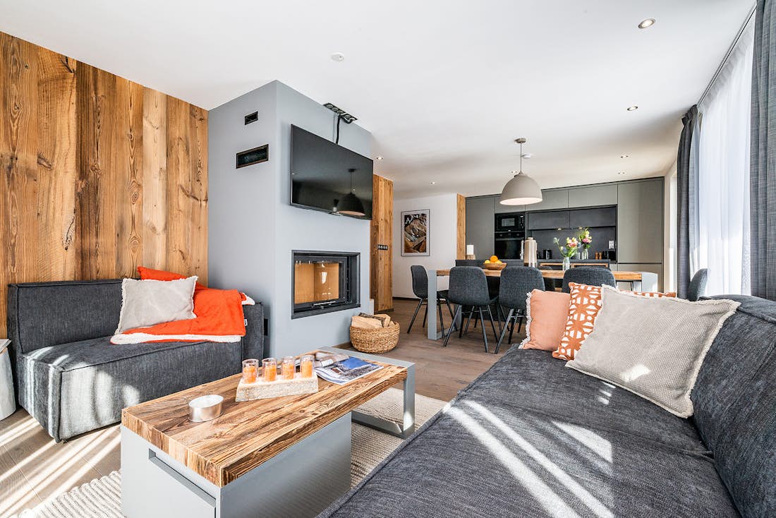 Chamonix accommodation - Apartment Ravanel - Alpine living room at the luxury ski Chalet Ravanel in Chamonix