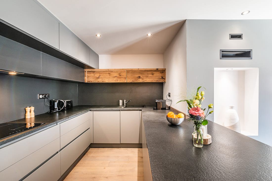 Chamonix location - Appartement Ruby - Une cuisine contemporaine dans l'appartement de luxe Ruby familial à Chamonix