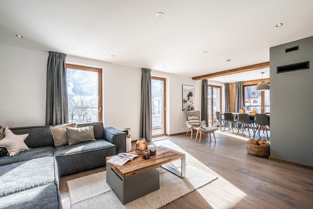Spacious living room luxury family apartment Ruby Chamonix