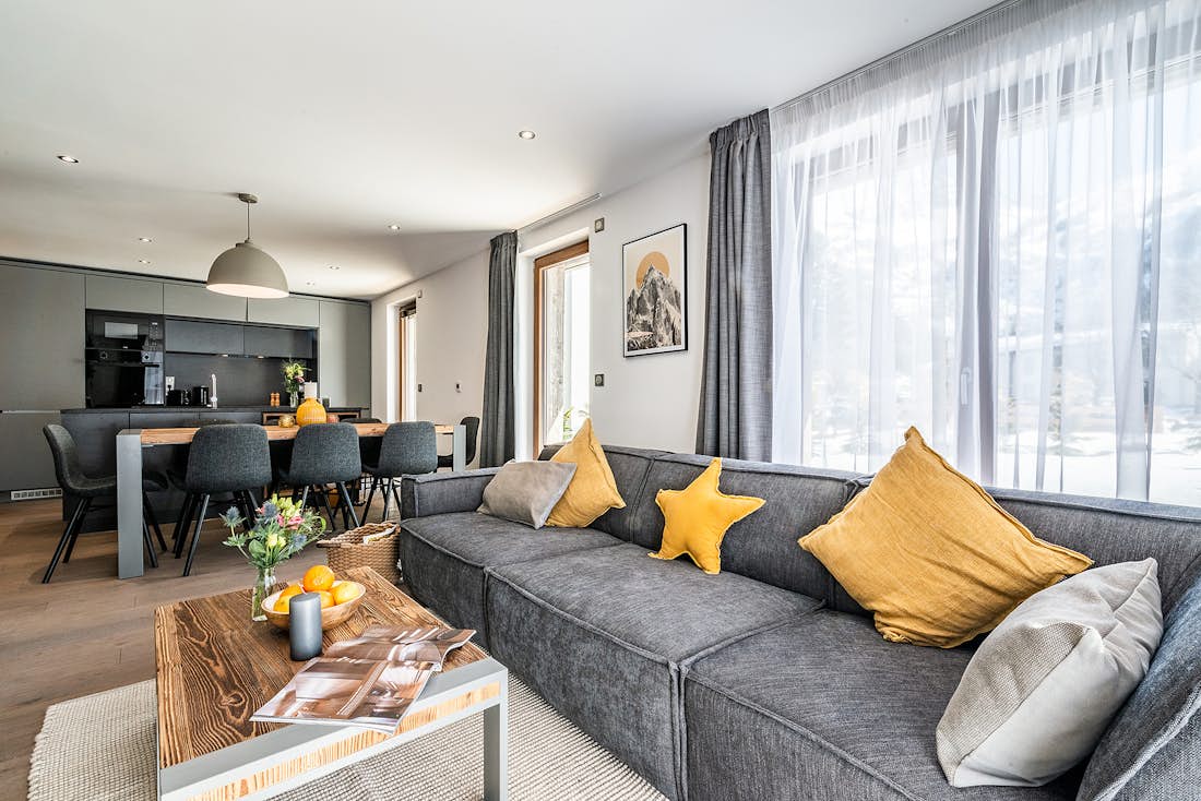 Chamonix accommodation - Apartment Eyong - Alpine living room in luxury family apartment Eyong Chamonix
