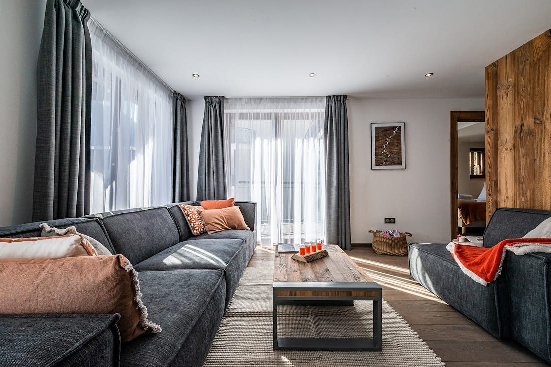 Chamonix accommodation - Apartment Ravanel - Cosy living room at the luxury ski Chalet Ravanel in Chamonix