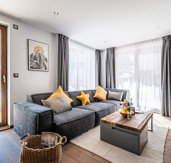 Alpine living room luxury family apartment Eyong Chamonix