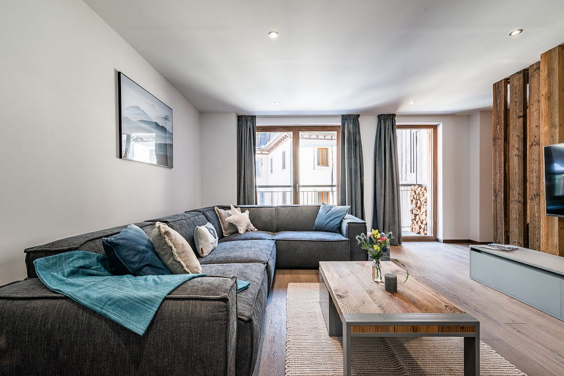 Modern living room luxury family Chalet Herzog Chamonix