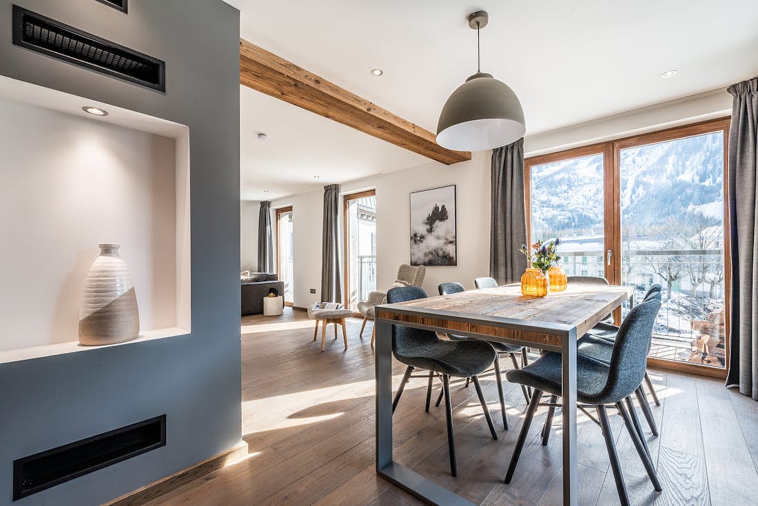 Chamonix location - Appartement Ruby - Spacieuse salle à manger ouverte dans l'appartement familial de luxe Ruby Chamonix