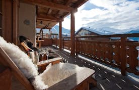 Verbier accommodation - Apartment Silver  - Balcony mountain views Chalets Silver Verbier