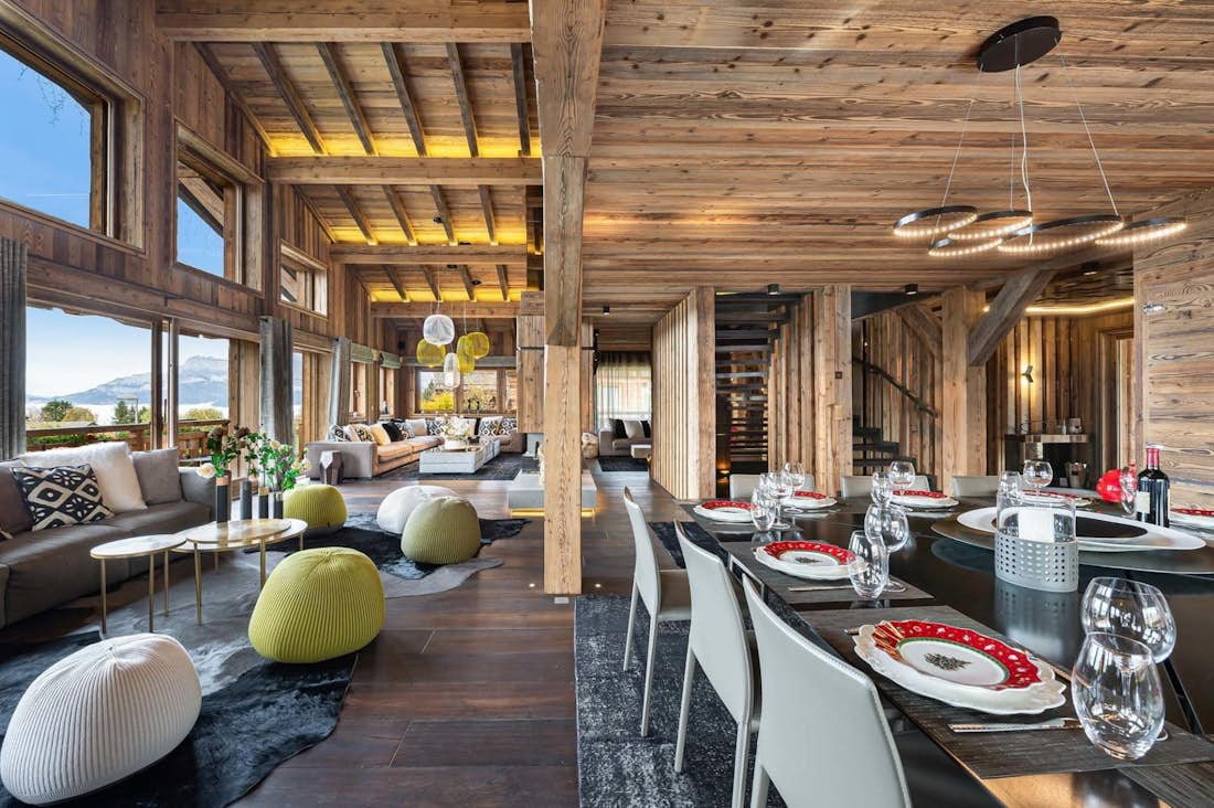Megève location - Chalet Orcia - Une cuisine contemporaine dans le appartement Cortirion vues sur la montagne à Megève
