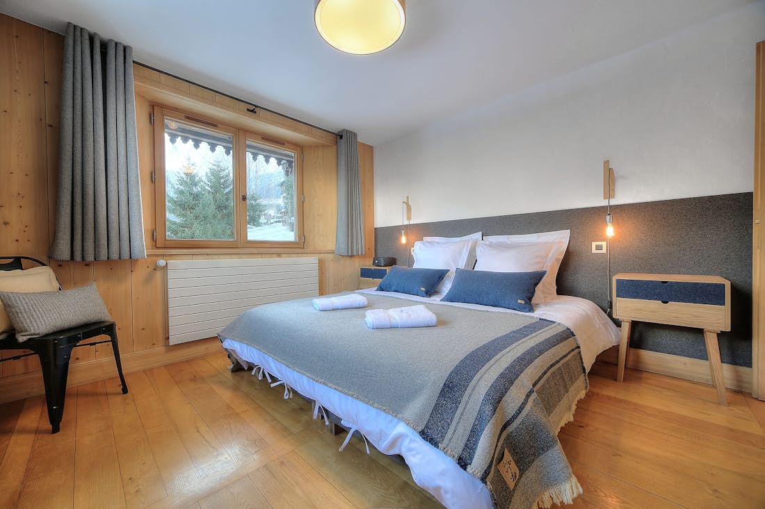 Accommodation - Les Houches - Chalet Amapa - Ensuite bedroom 2 - 1/3