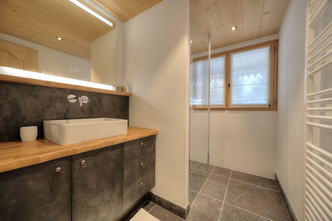 Accommodation - Les Houches - Chalet Amapa - Ensuite bedroom 3 - 3/3