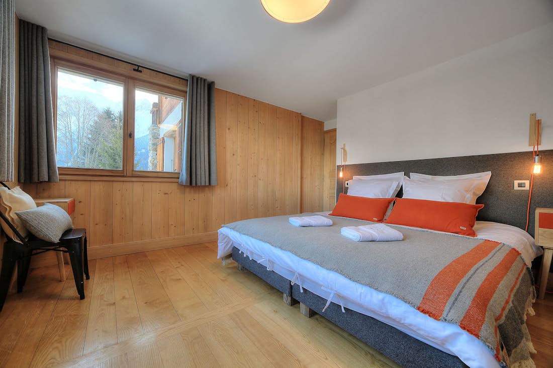 Accommodation - Les Houches - Chalet Amapa - Ensuite bedroom 3 - 1/3