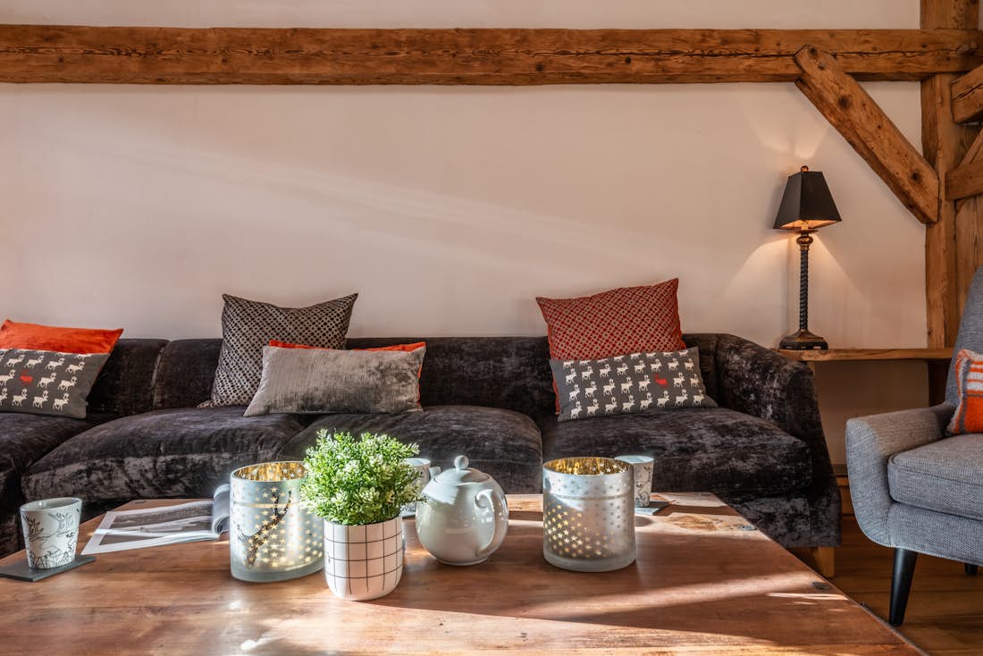 Contemporary living room fireplace luxury alps chalet La Ferme de Margot Morzine