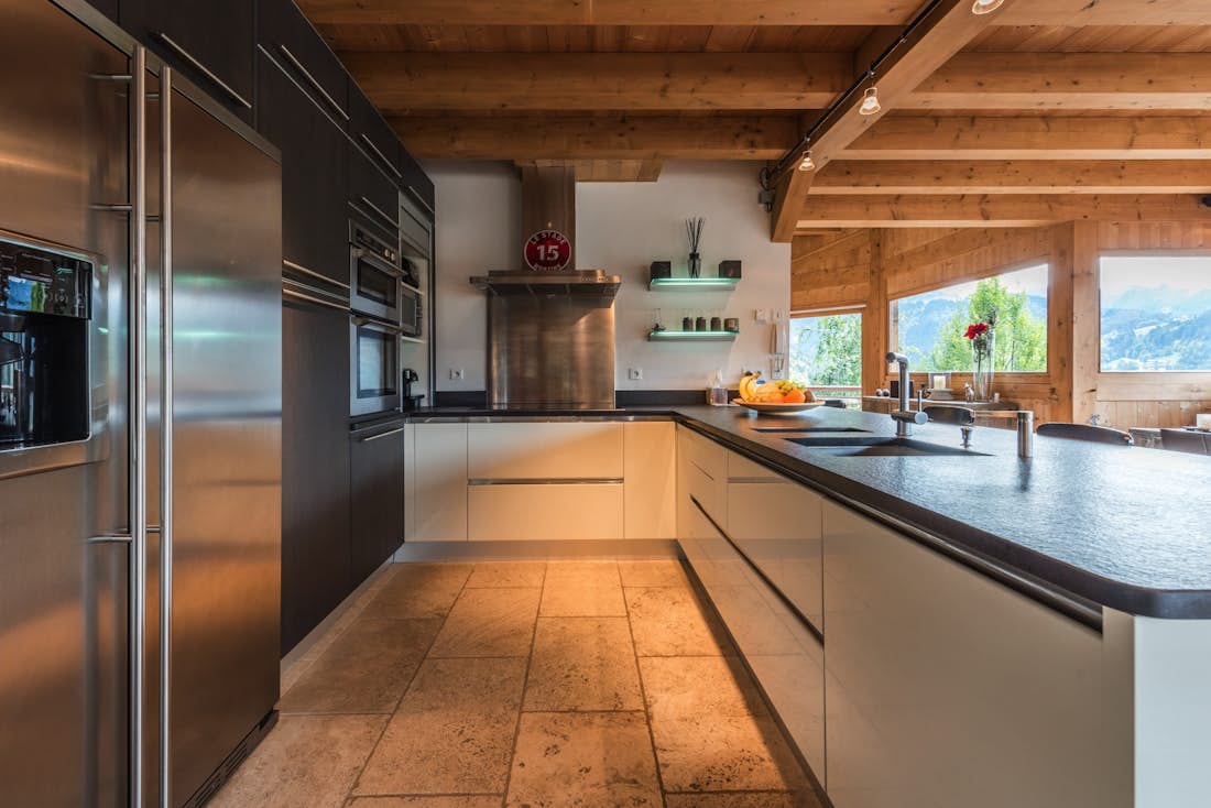 Fully equipped contemporary kitchen luxury eco-friendly chalet Omaroo I Morzine