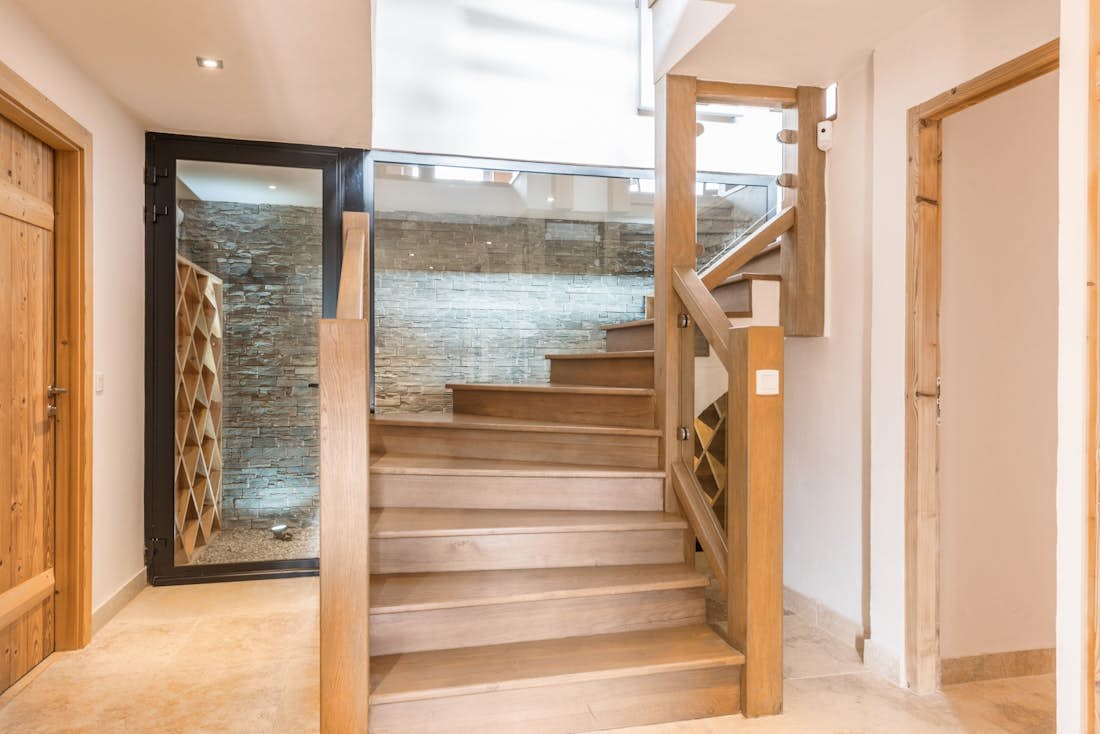 Wooden staircase eco-friendly chalet Omaroo II Morzine