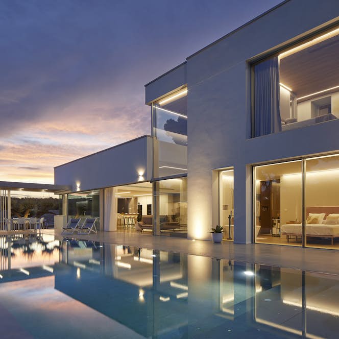 Costa Brava accommodation - Villa Toi & Moi - A modern house with a swimming pool.