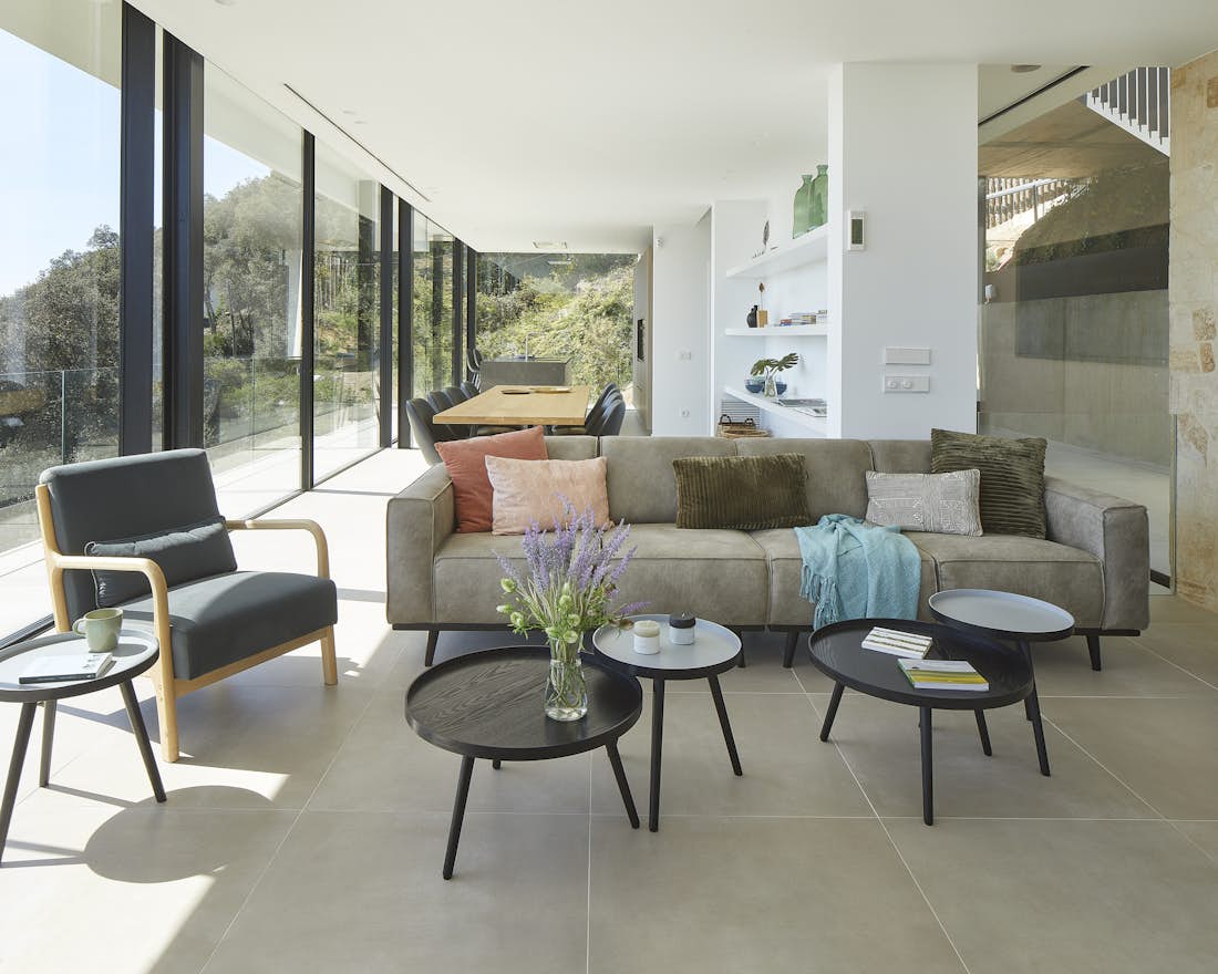Costa Brava location - Casa Pere - Spacious living room in Mountain views villa Casa Pere in Costa Brava