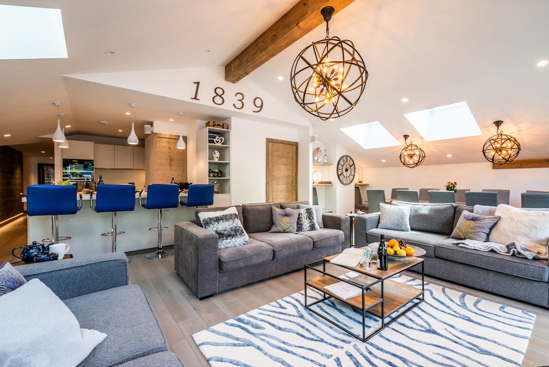 Alpine living room luxury family apartment Ozigo Les Gets