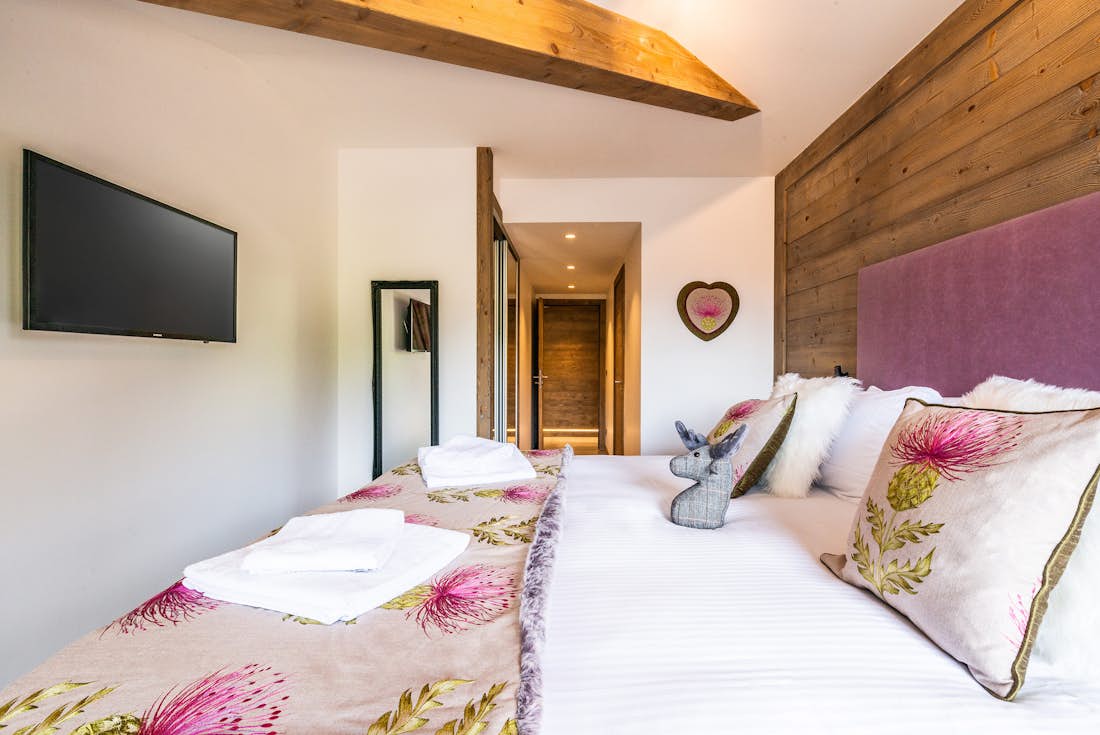 Luxurious Bedroom fresh towels television eco-friendly apartment Ozigo Les Getss