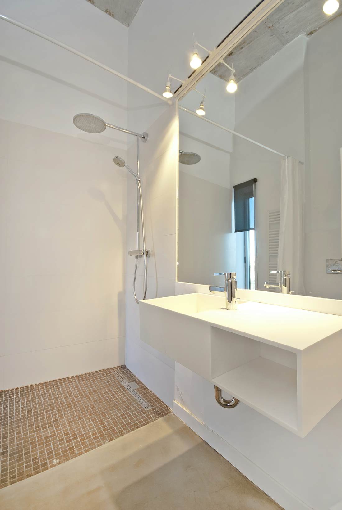 Modern bathroom amenities sea view villa H2O Mallorca