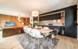 Megeve accommodation - Apartment Centaurea - Contemporary designed kitchen in family apartment Centaurea  in Megève Megeve accommodation - Apartment Centaurea - Comtemporary designed kitchen family apartment Centaurea  Megève