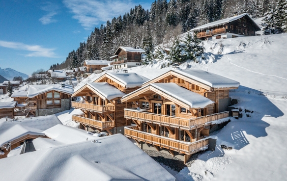Buying an apartment or chalet: where to invest in the Alps?